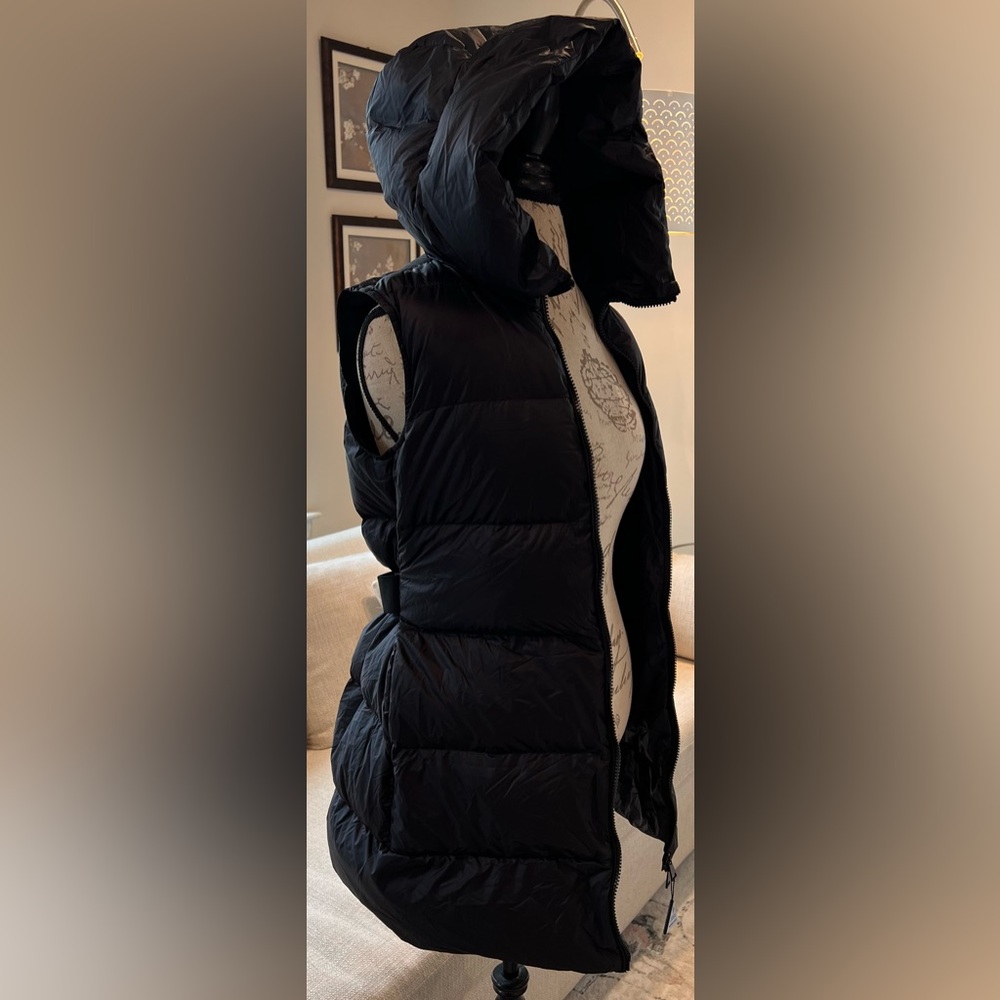 NWT Moncler Black Puffer GLYKERIA Vest with Hood Pockets Belt Size 1 Small - Picture 2 of 14